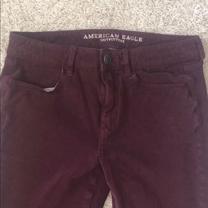 Maroon Hi-Rise Jegging